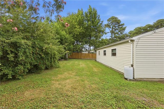 429 Mango DR, Virginia Beach, VA 23452