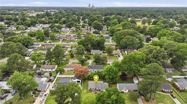 429 Mango DR, Virginia Beach, VA 23452