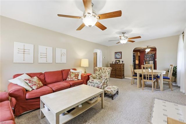 429 Mango DR, Virginia Beach, VA 23452