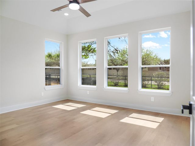 5118 Sleepy Point, Willis, TX 77318