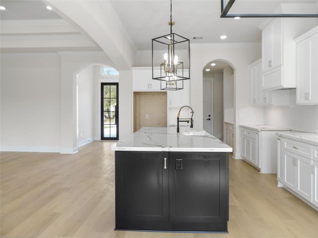 5118 Sleepy Point, Willis, TX 77318