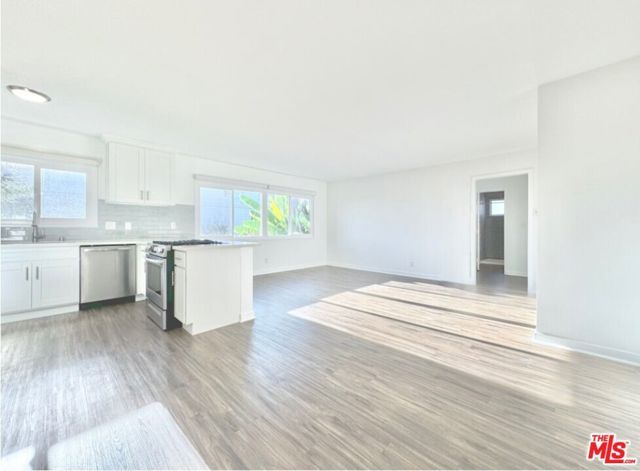 1323 11th Street, Santa Monica, CA 90401