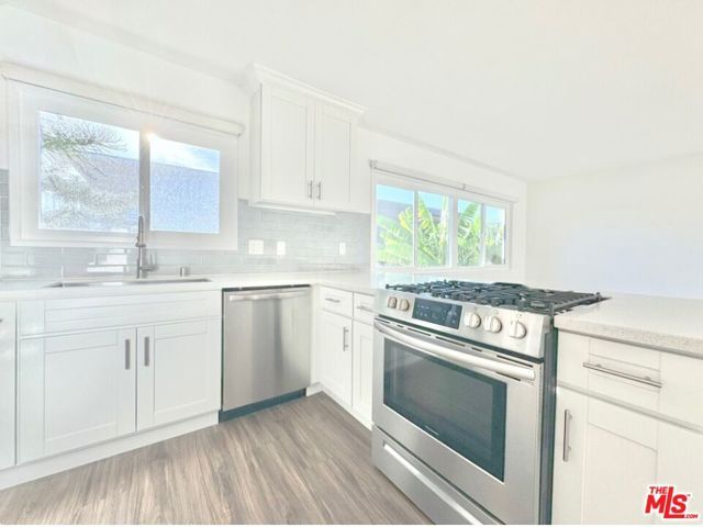 1323 11th Street, Santa Monica, CA 90401