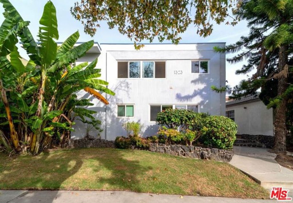 1323 11th Street, Santa Monica, CA 90401