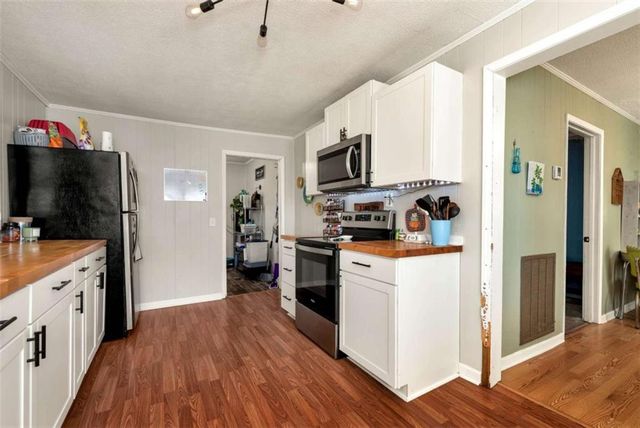 111 College Avenue, Canon, GA 30520