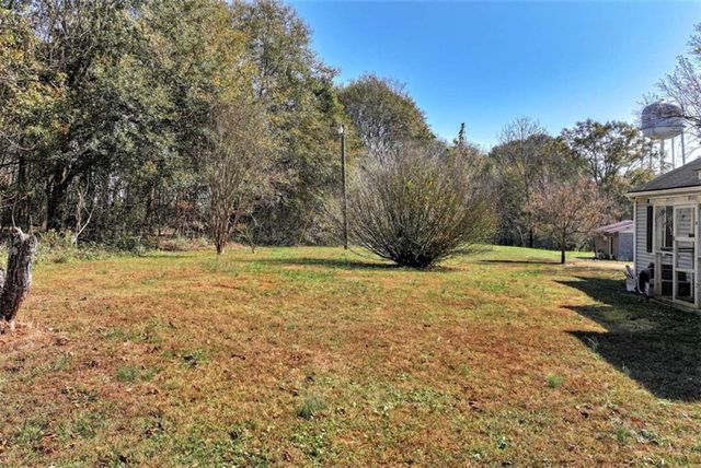 111 College Avenue, Canon, GA 30520