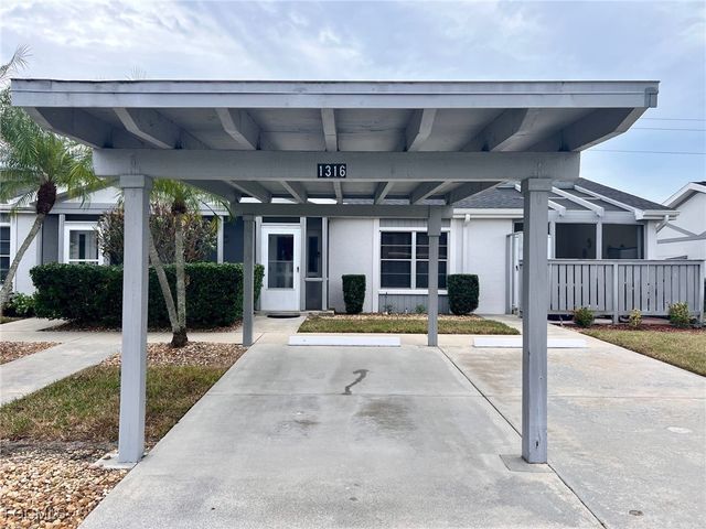 1316 Sandtrap DR, Fort Myers, FL 33919