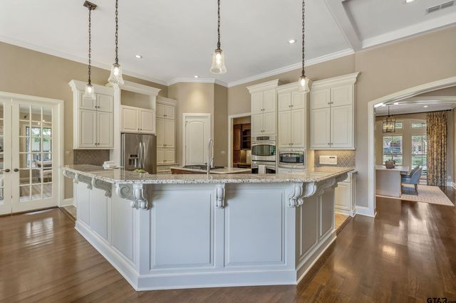 7126 Turnberry Court, Tyler, TX 75703