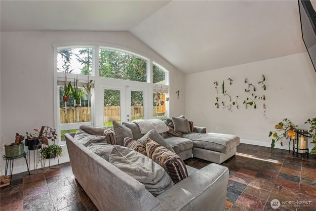 2744 Carpenter Road SE, Lacey, WA 98503