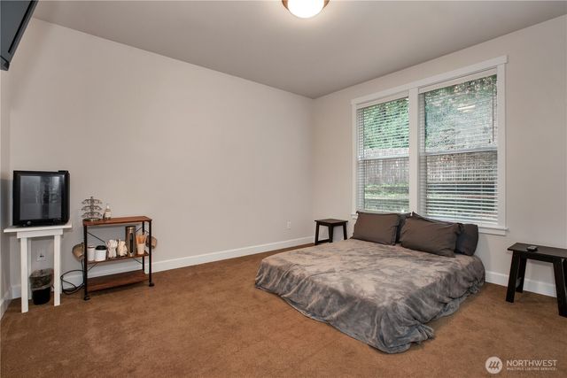 2744 Carpenter Road SE, Lacey, WA 98503