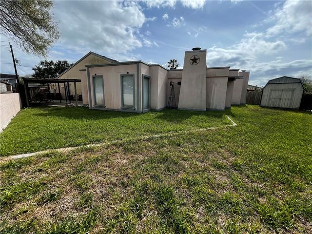 1013 Nile Dr, Corpus Christi, TX 78412