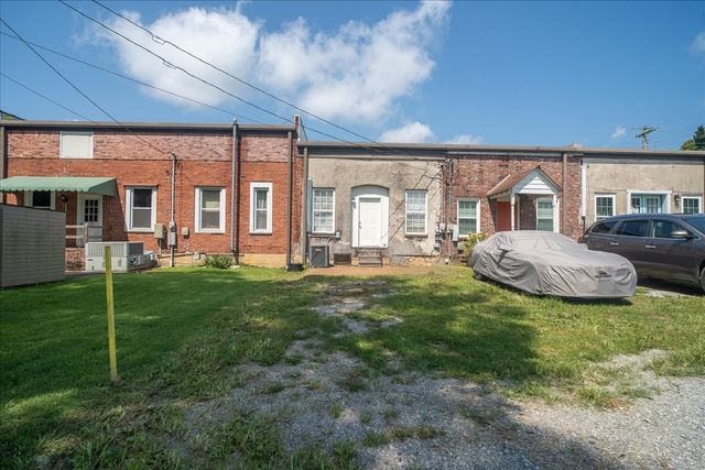 126 Main St, Loretto, TN 38469