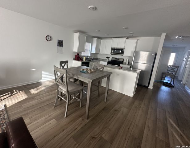 2915 Jackson Summit, Converse, TX 78109