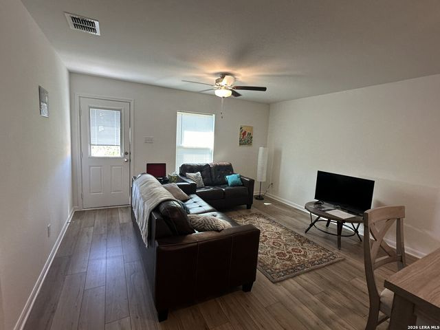 2915 Jackson Summit, Converse, TX 78109