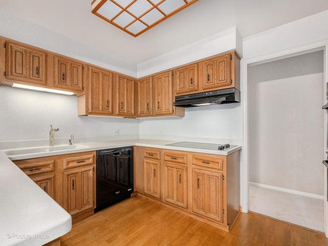 1401 Burr Oak Road 416B, Hinsdale, IL 60521