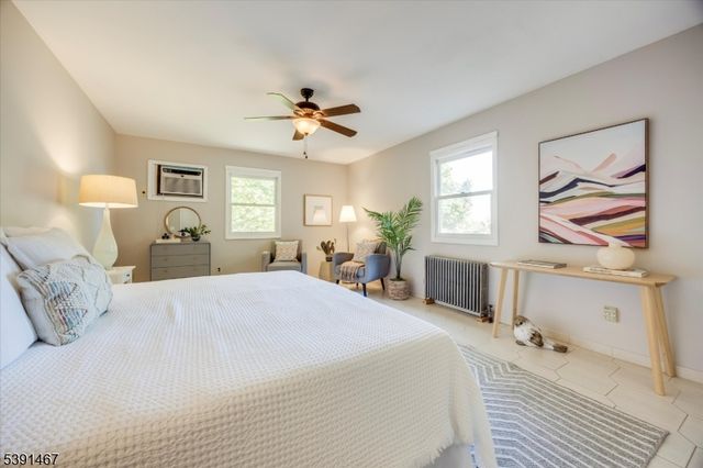 65 E Gouverneur Ave, Rutherford Boro, NJ 07070