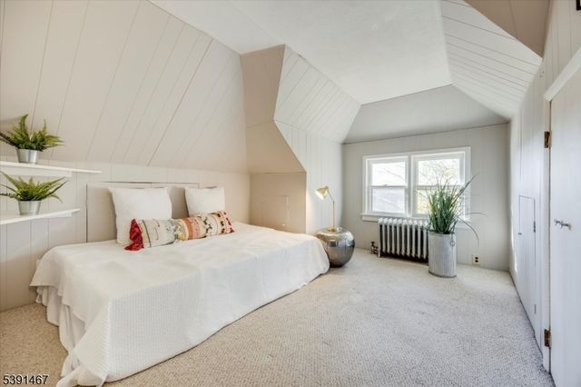 65 E Gouverneur Ave, Rutherford Boro, NJ 07070