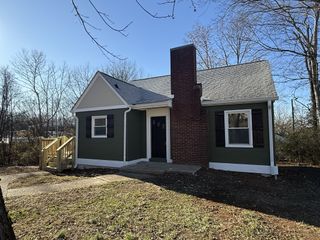 1020 Ridgecrest Dr, Clarksville, TN 37040