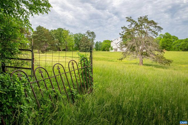 3276 BUCKINGHAM SPRINGS RD, Dillwyn, VA 23936