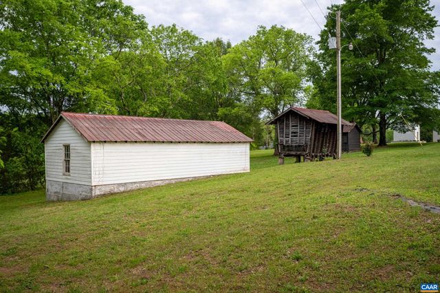 3276 BUCKINGHAM SPRINGS RD, Dillwyn, VA 23936