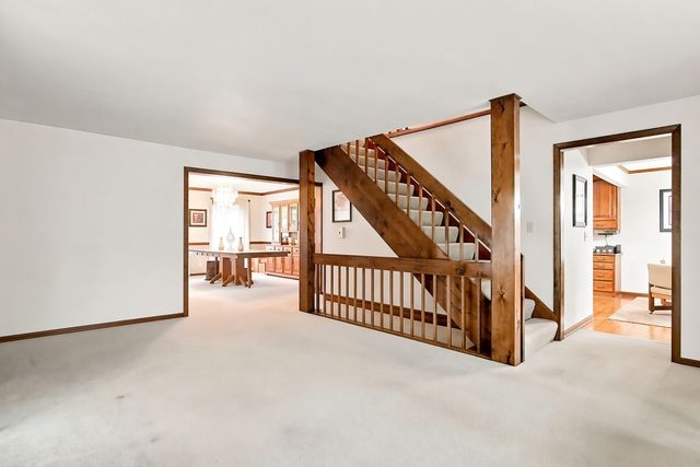 6424 Mccullom Lake Road, Wonder Lake, IL 60097