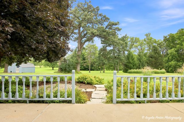 6424 Mccullom Lake Road, Wonder Lake, IL 60097