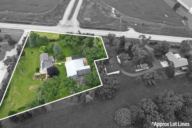 6424 Mccullom Lake Road, Wonder Lake, IL 60097