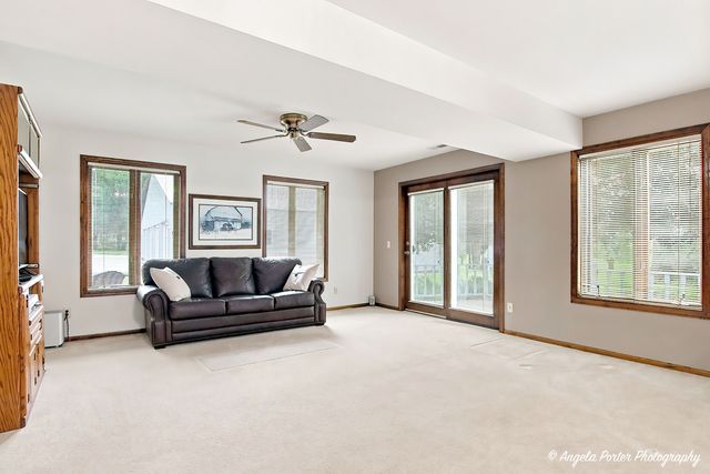 6424 Mccullom Lake Road, Wonder Lake, IL 60097