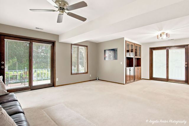 6424 Mccullom Lake Road, Wonder Lake, IL 60097