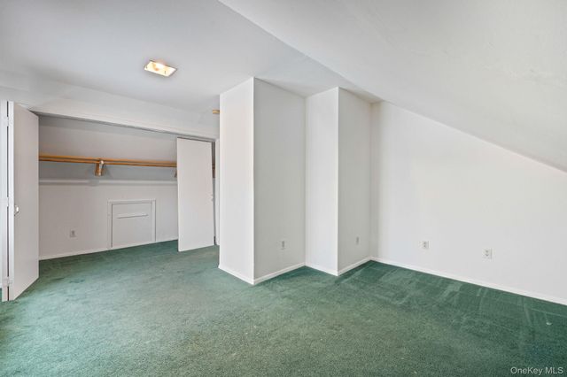 22 Mercury Lane, Levittown, NY 11756