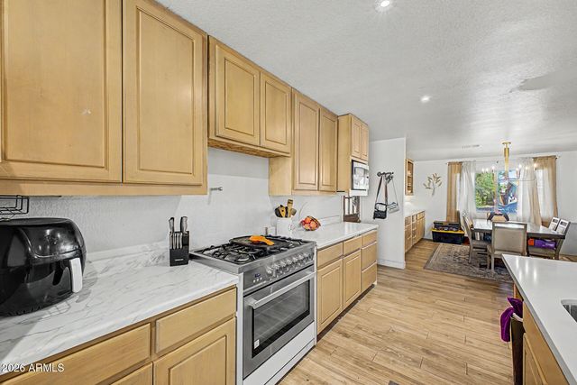 399 N APACHE Drive N, Chandler, AZ 85224