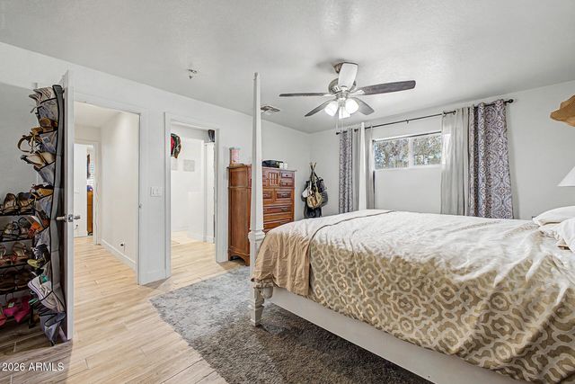 399 N APACHE Drive N, Chandler, AZ 85224