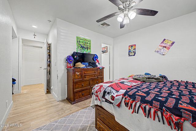 399 N APACHE Drive N, Chandler, AZ 85224