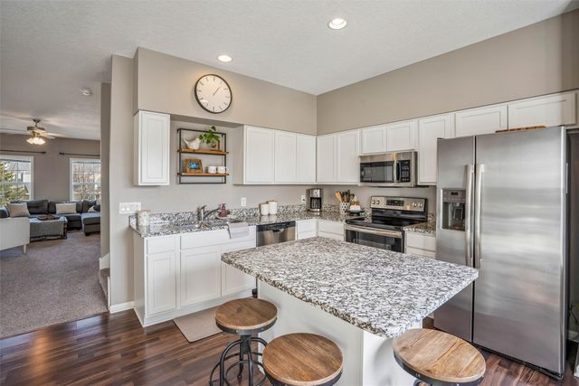 6883 Jack London Drive, Johnston, IA 50131