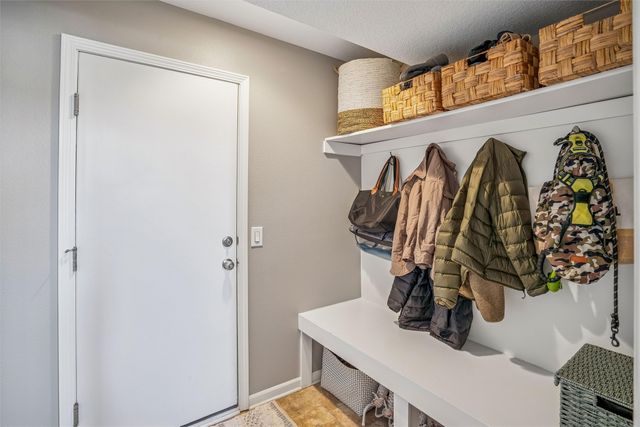 6883 Jack London Drive, Johnston, IA 50131