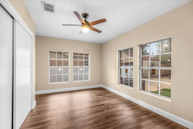 3640 6th Avenue, Fort Worth, TX 76110