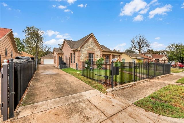 3640 6th Avenue, Fort Worth, TX 76110
