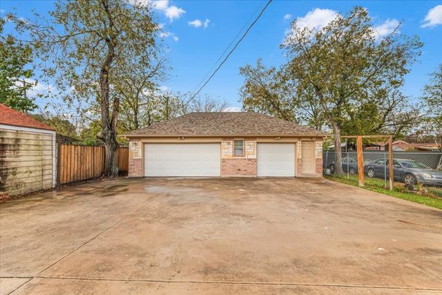 3640 6th Avenue, Fort Worth, TX 76110