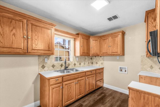 3640 6th Avenue, Fort Worth, TX 76110