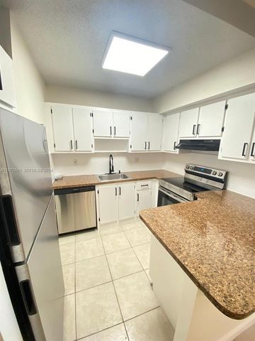 2029 NW 46th Avenue E308, Lauderhill, FL 33313