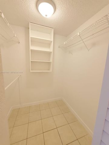 2029 NW 46th Avenue E308, Lauderhill, FL 33313