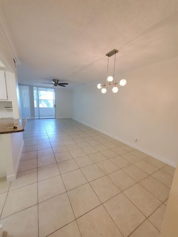 2029 NW 46th Avenue E308, Lauderhill, FL 33313