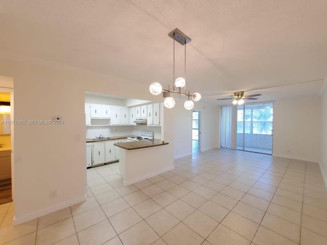 2029 NW 46th Avenue E308, Lauderhill, FL 33313