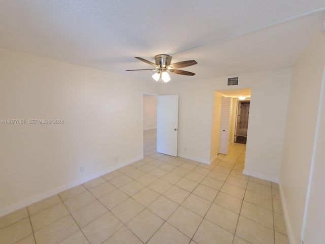 2029 NW 46th Avenue E308, Lauderhill, FL 33313