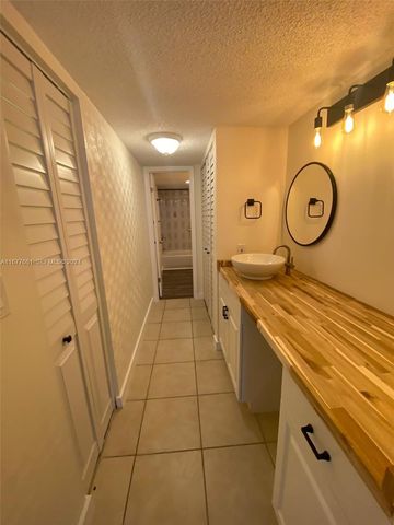 2029 NW 46th Avenue E308, Lauderhill, FL 33313