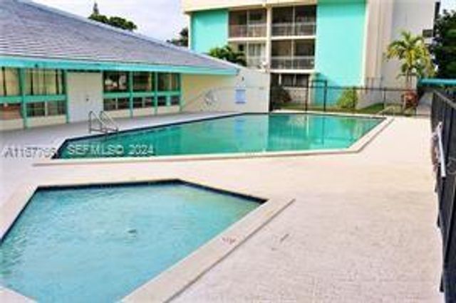 2029 NW 46th Avenue E308, Lauderhill, FL 33313