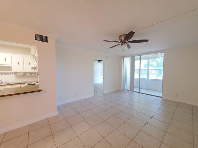 2029 NW 46th Avenue E308, Lauderhill, FL 33313