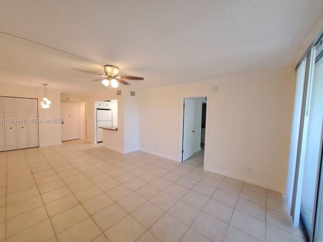 2029 NW 46th Avenue E308, Lauderhill, FL 33313