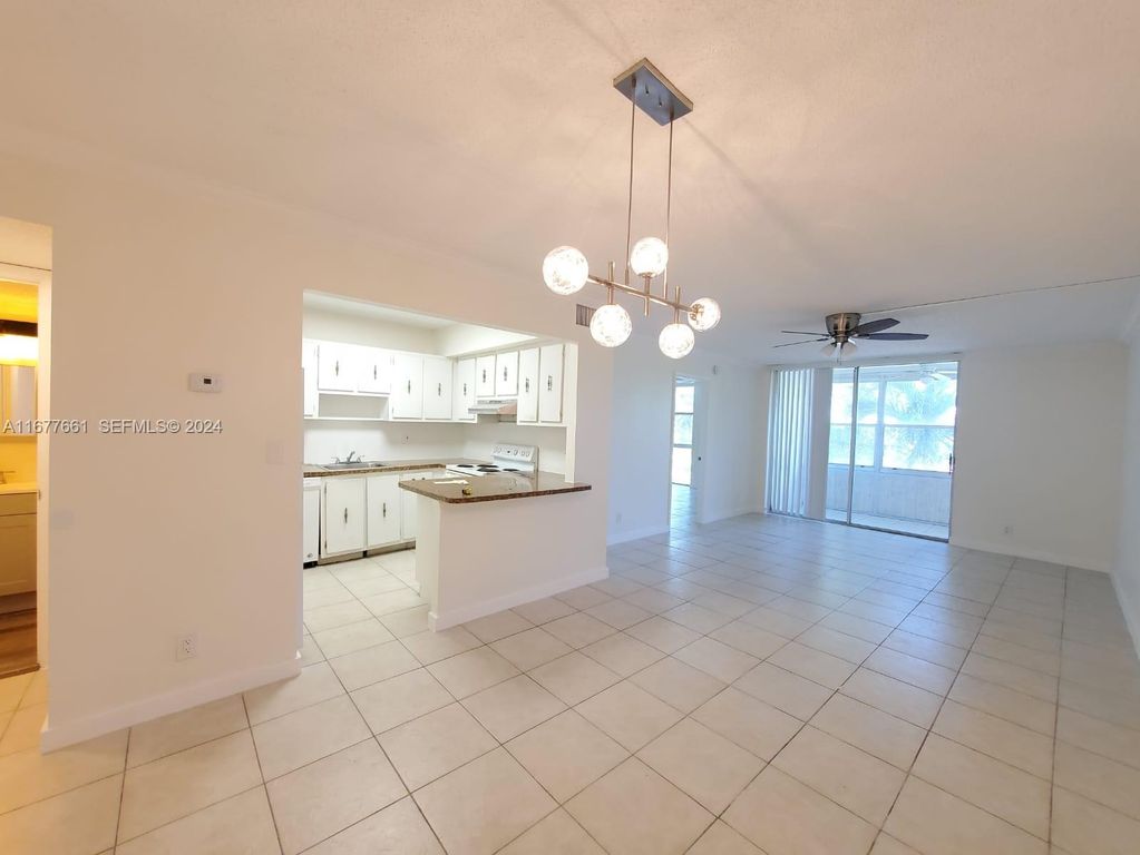 2029 NW 46th Avenue E308, Lauderhill, FL 33313