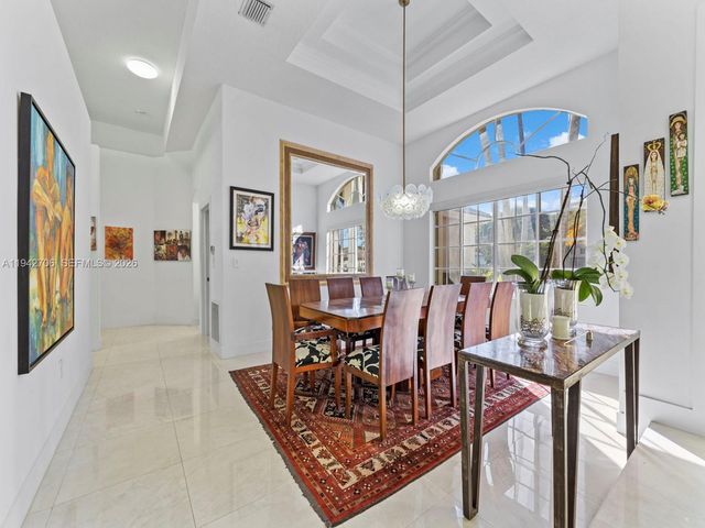 8945 SW 162nd Ter, Palmetto Bay, FL 33157